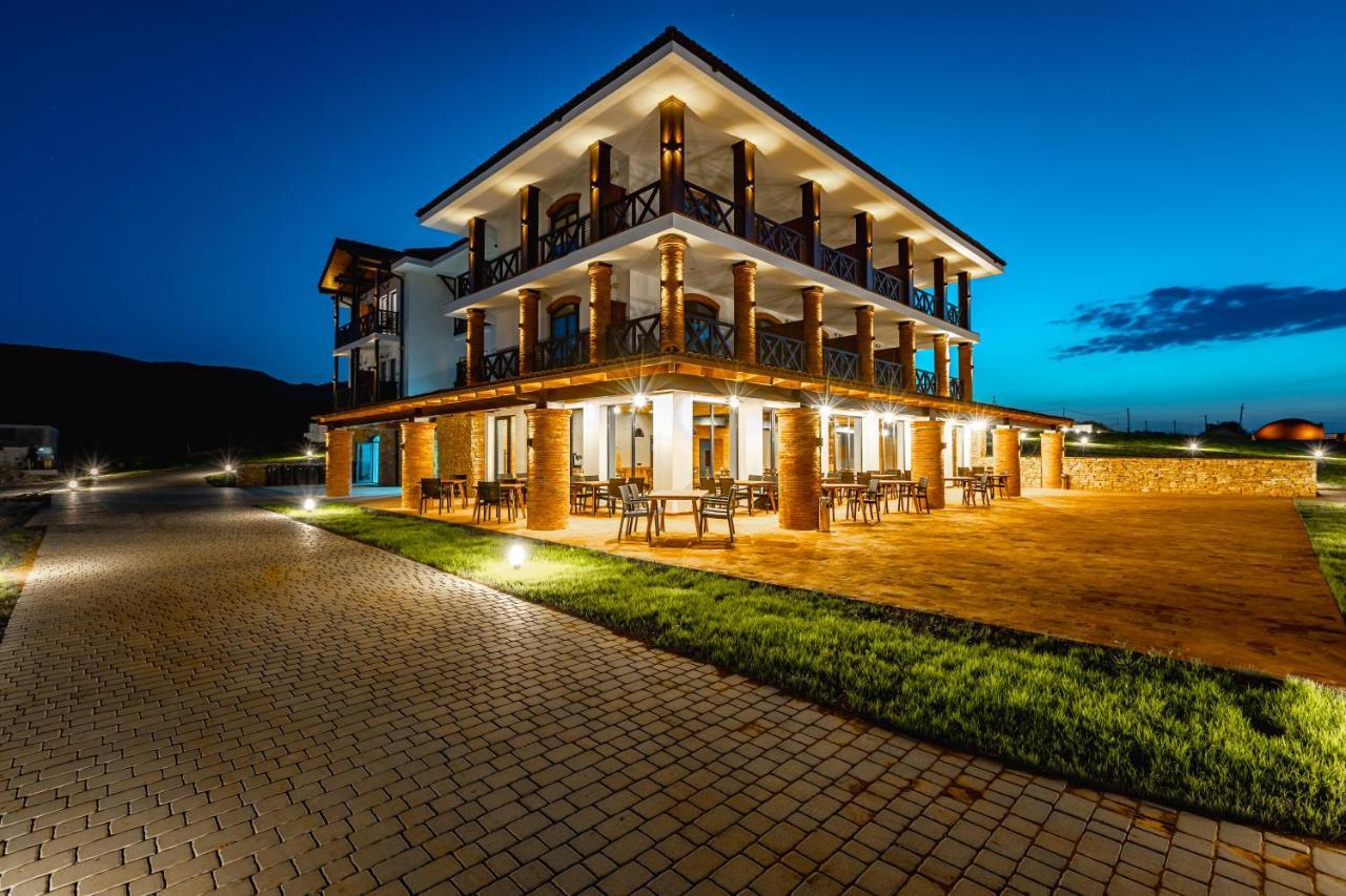 Hotel Qvevrebi Telavi Bagian luar foto