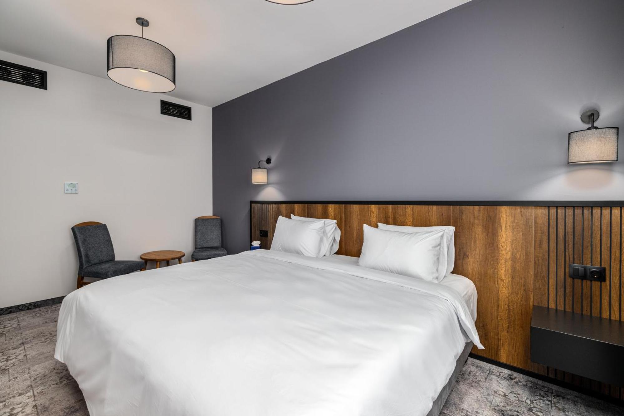 Hotel Qvevrebi Telavi Bagian luar foto