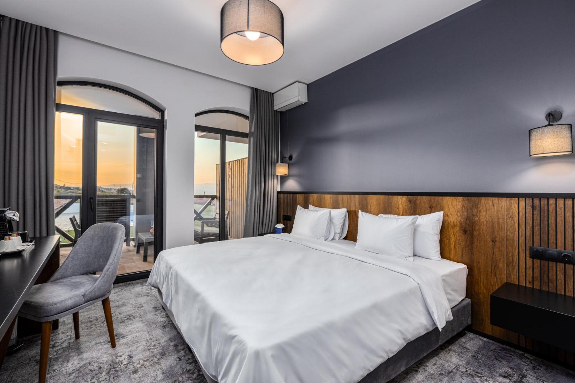 Hotel Qvevrebi Telavi Bagian luar foto