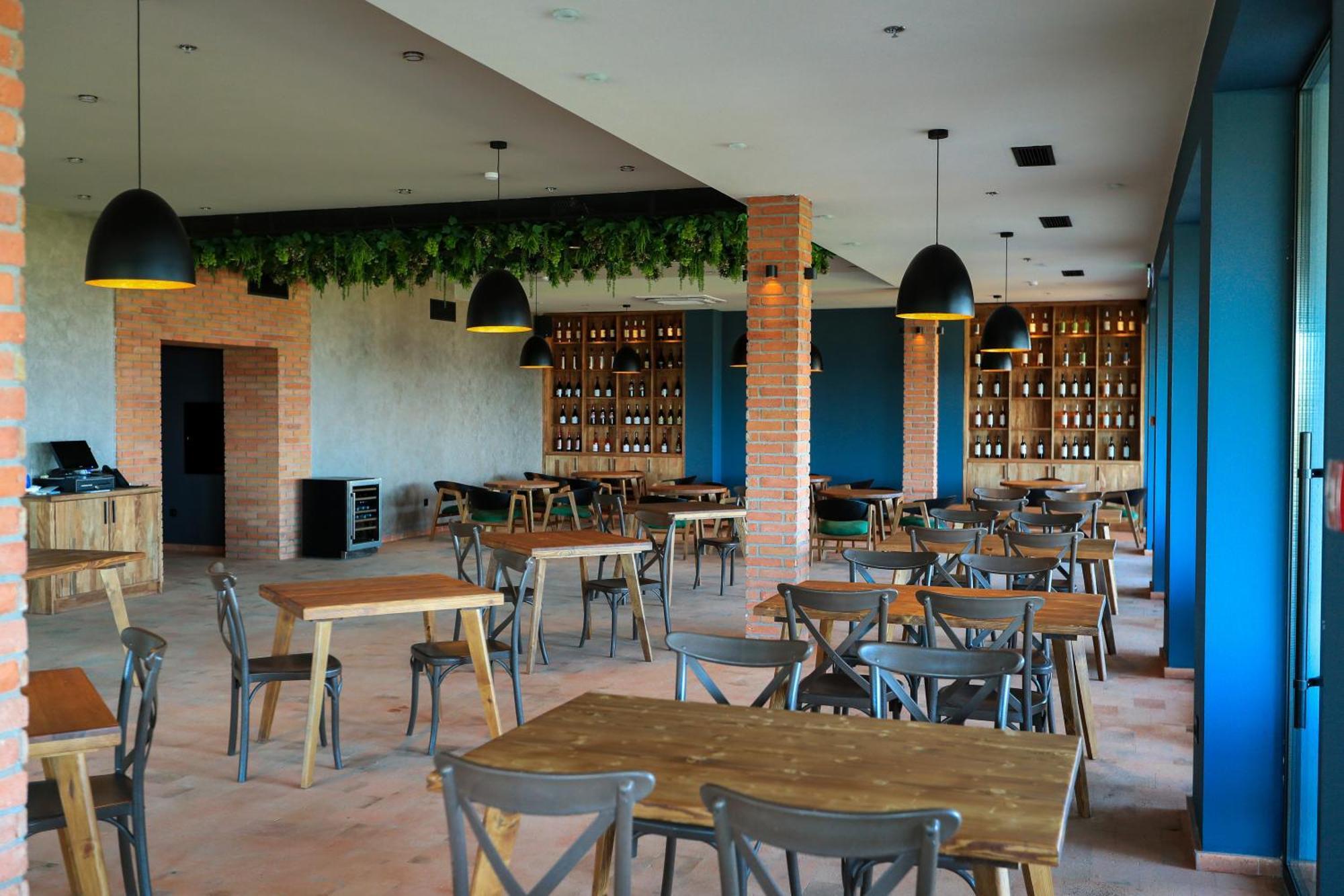Hotel Qvevrebi Telavi Bagian luar foto
