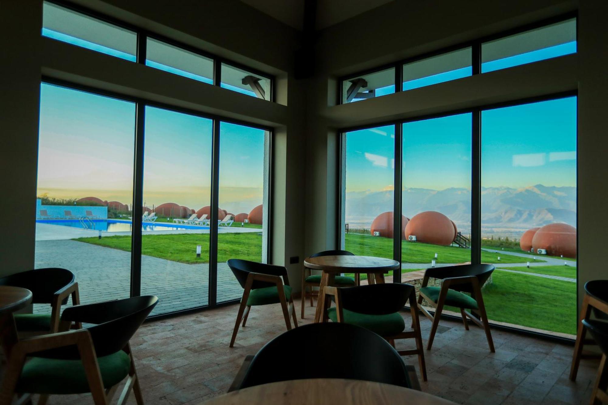 Hotel Qvevrebi Telavi Bagian luar foto