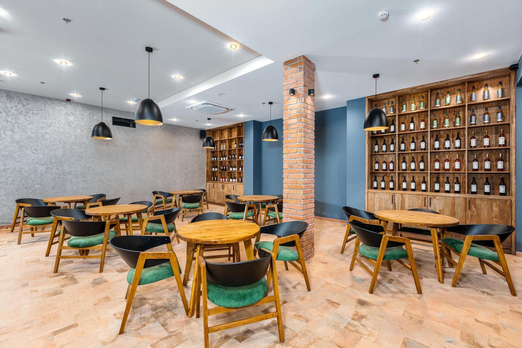 Hotel Qvevrebi Telavi Bagian luar foto